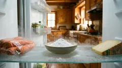 Sóda bikarbóna v chladničke vyrieši otravný problém: osvedčený trik pre každú gazdinku